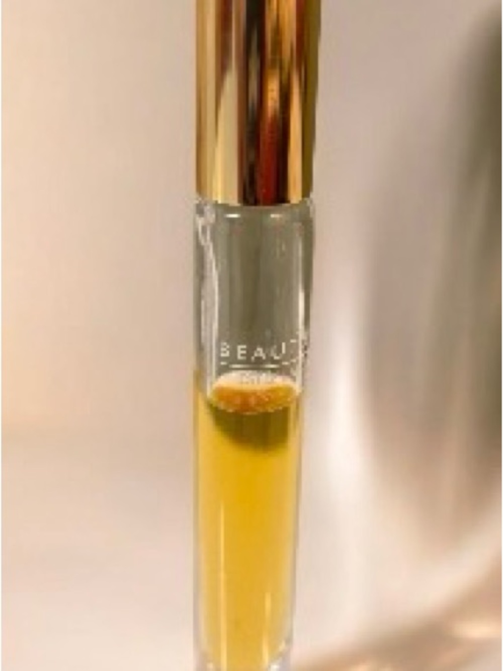 Estee Lauder - Beautiful perfume Women Travel size Used ROLLERBALL